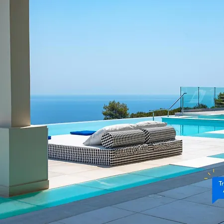 Lamar Private Luxury *